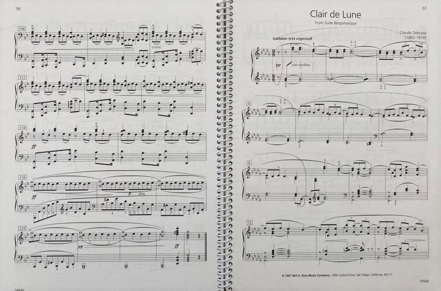 Music score for Clair de Lune by Debussy